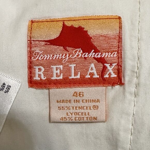Tommy Bahama Shorts Mens Size 44 Key Grip Cargo Beige Comfort Casual Vacation - Picture 6 of 12